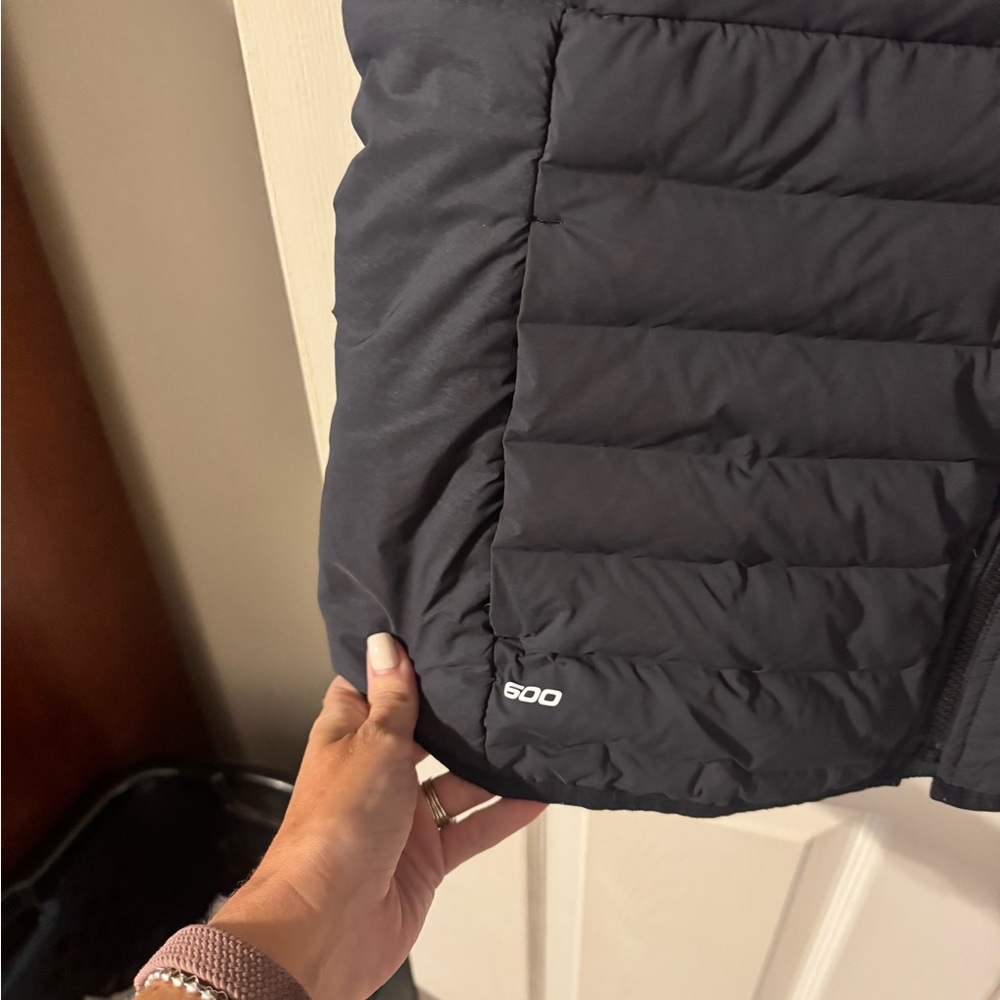 THE NORTH FACE Women's Belleview Stretch Down Vest - Picture 4 of 5